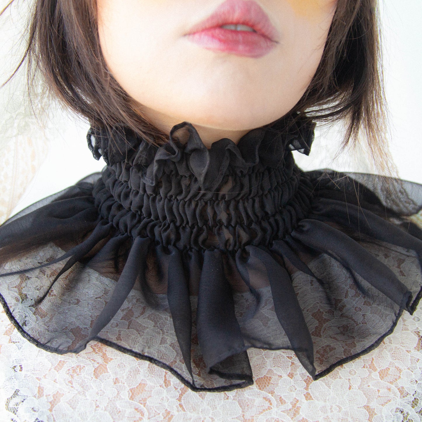 Mini Clown Collar in Black Onyx